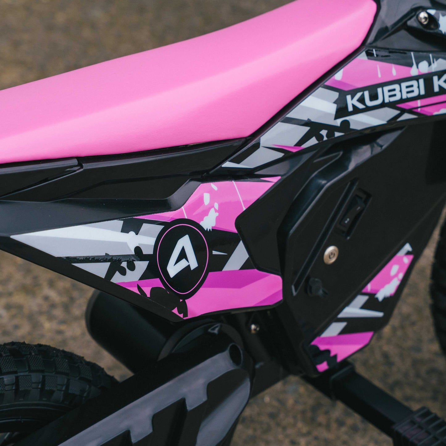 Kubbi K4 Dirt Bike kids electric off-road bike age 3-7 with 12-inch pneumatic tyres and 150W motor