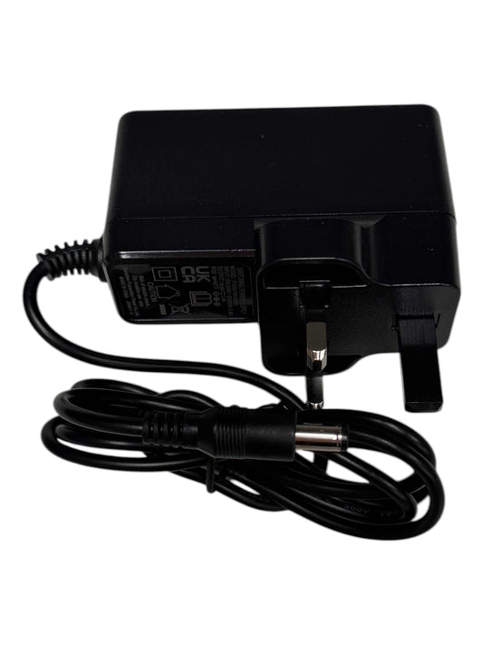 Kubbi K4 charger device with digital display and black casing